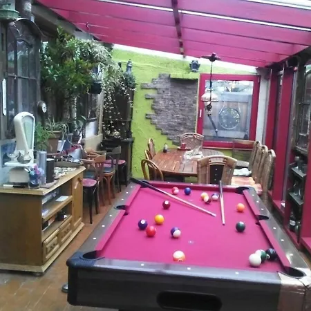 With 2 Bedrooms *