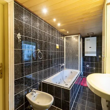With 2 Bedrooms * Wißmar