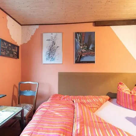 With 2 Bedrooms Ferienhaus *
